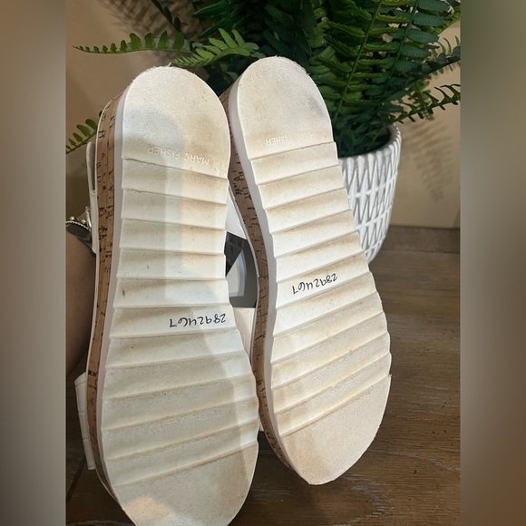 Marc Fisher Women's Grandie Treaded Flatform Wedge Sandals Size 7.5 - Picture 12 of 15
